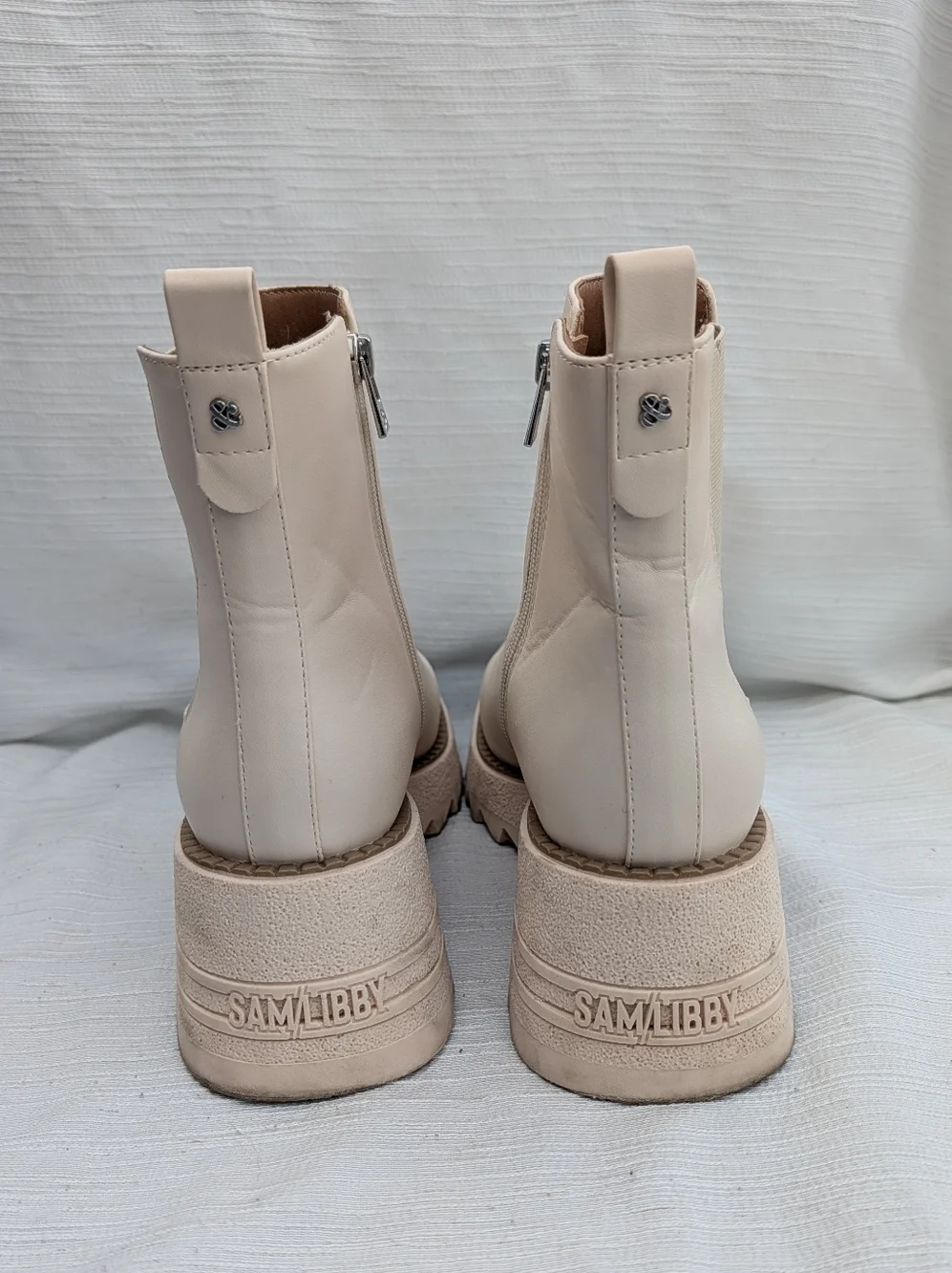 Sam & Libby Women's Lennon Heeled Chelsea Boot Sz 11 - Picture 3 of 10